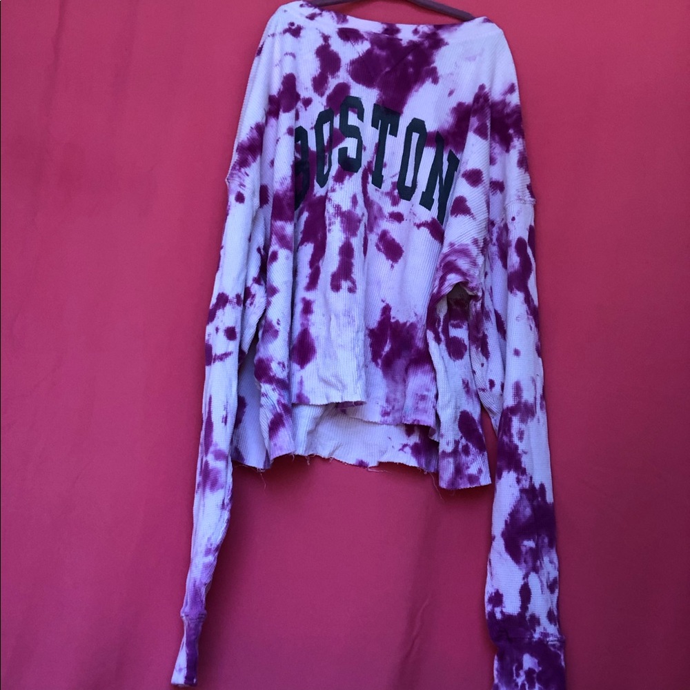 brandy melville tie dye boston thermal longsleeve